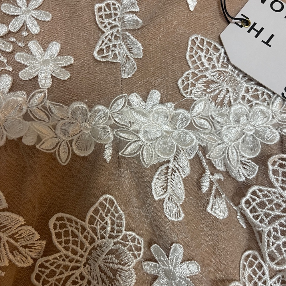 NWT Dress the Population Women's Tahani Plunge Neckline Fit and Flare Midi Dress - Picture 3 of 6